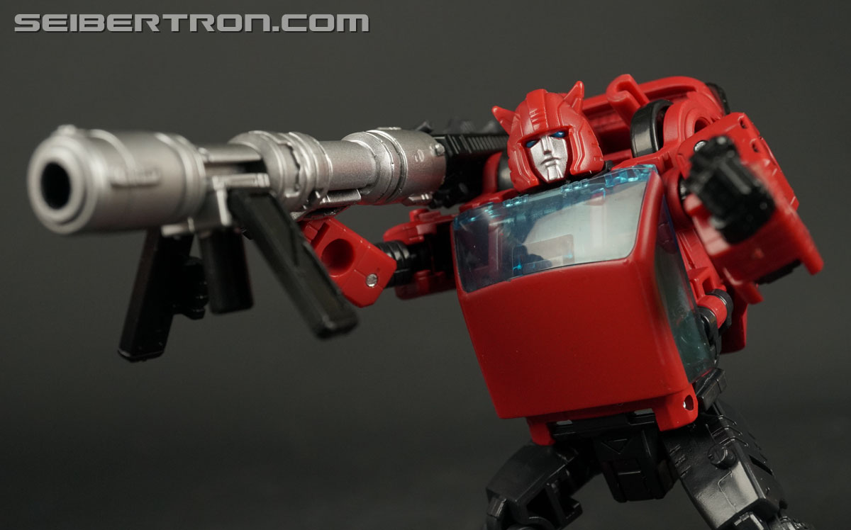 Transformers War for Cybertron: Earthrise Cliffjumper (Image #108 of 141)