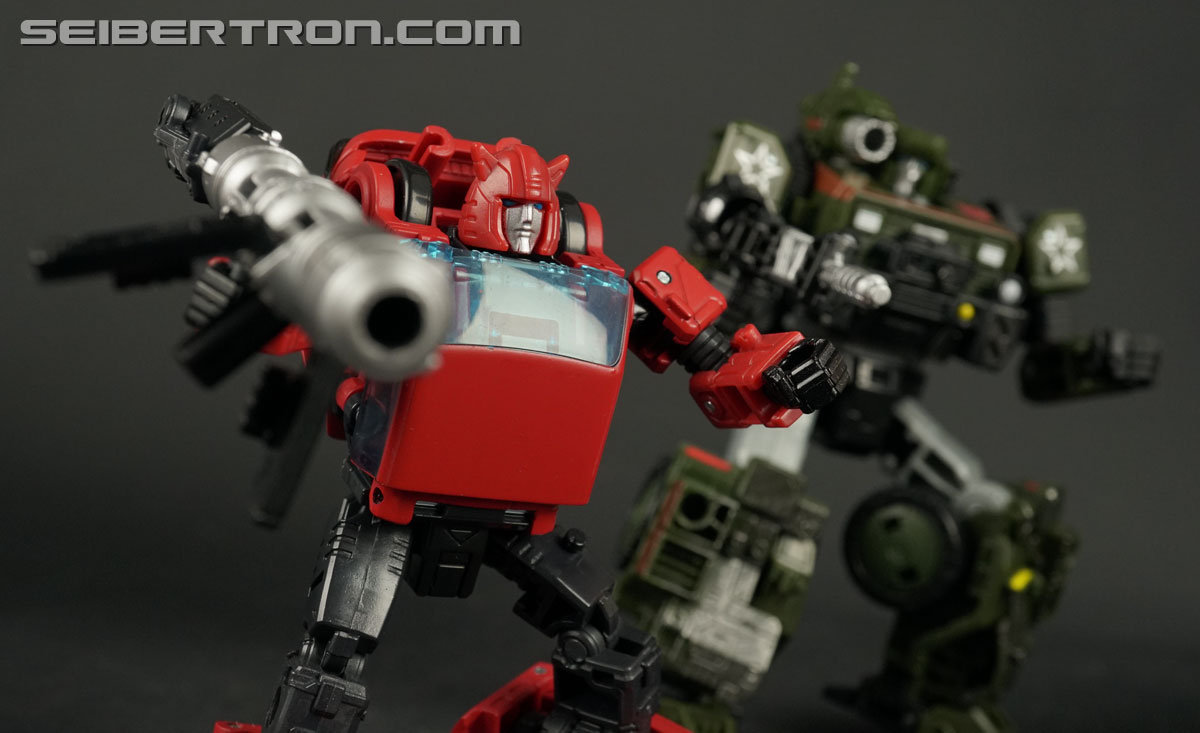 Transformers War for Cybertron: Earthrise Cliffjumper (Image #124 of 141)