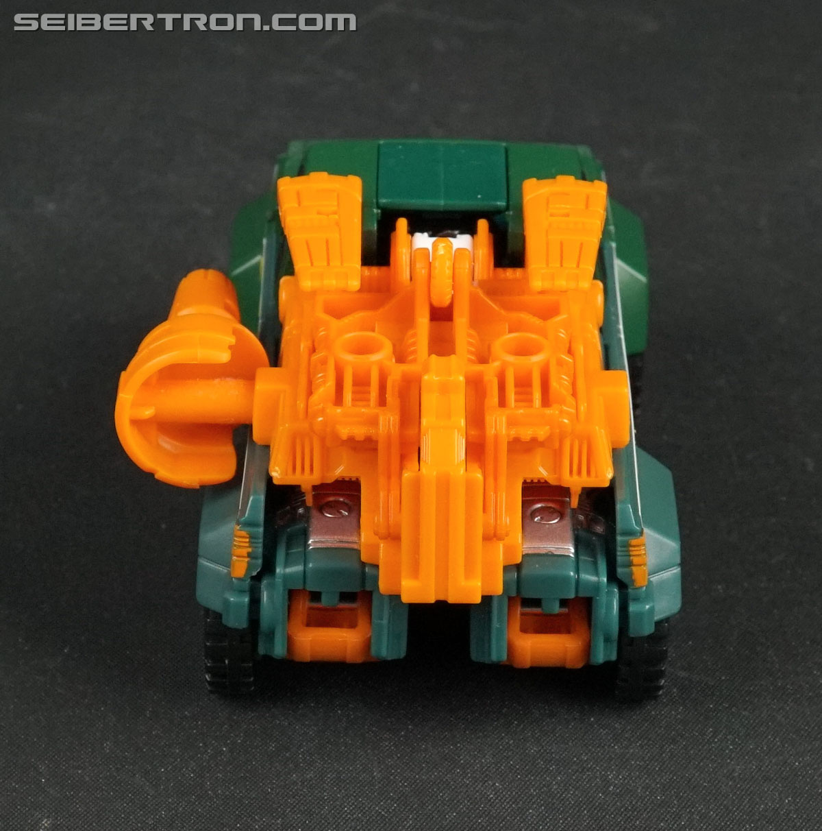 Transformers War for Cybertron: Earthrise Hoist (Moist) (Image #19 of 115)