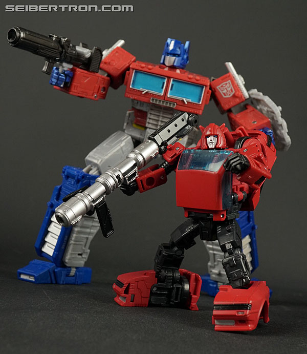 Transformers War for Cybertron: Earthrise Cliffjumper (Image #126 of 141)