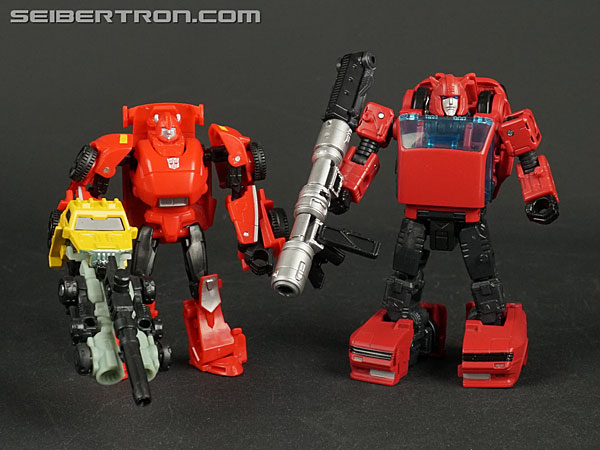 Transformers War for Cybertron: Earthrise Cliffjumper (Image #132 of 141)