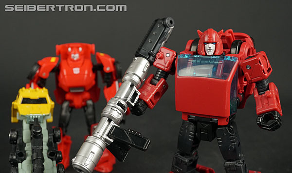Transformers War for Cybertron: Earthrise Cliffjumper (Image #134 of 141)
