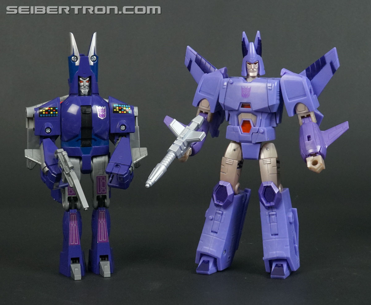 Transformers War for Cybertron: Kingdom Cyclonus Toy Gallery (Image ...