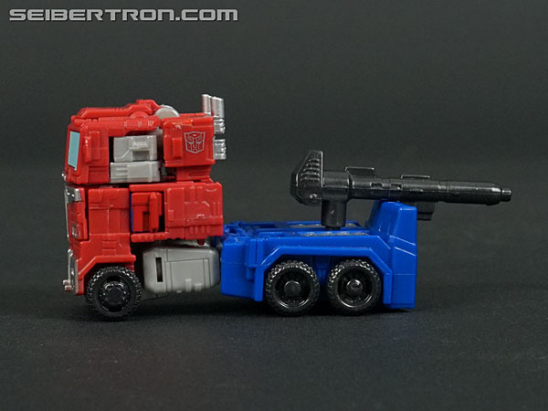 Transformers War for Cybertron: Kingdom Optimus Prime (Image #25 of 108)