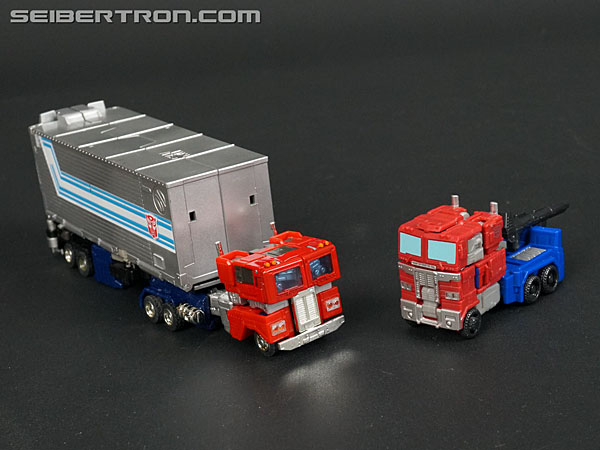 Transformers War for Cybertron: Kingdom Optimus Prime (Image #36 of 108)