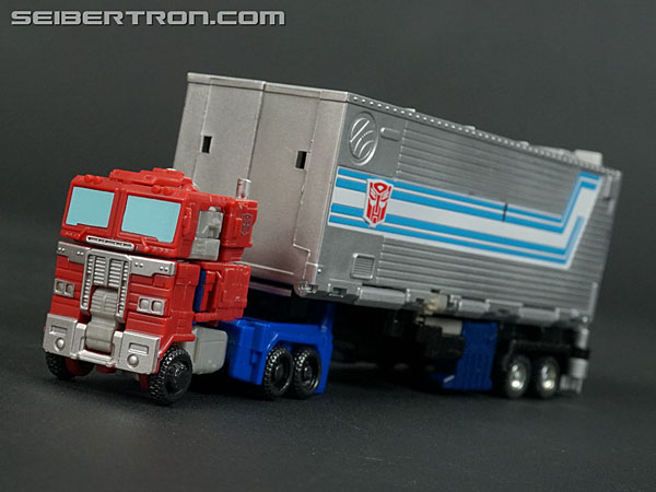 Transformers War for Cybertron: Kingdom Optimus Prime (Image #38 of 108)