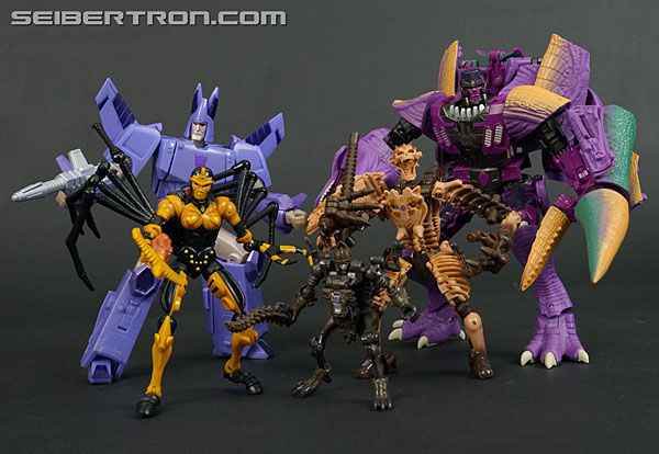 Transformers War for Cybertron: Kingdom Cyclonus (Image #199 of 210)