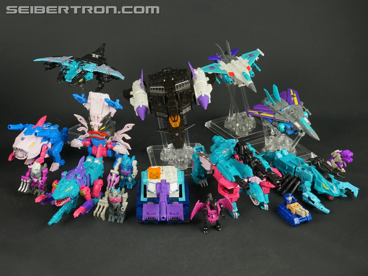 Transformers Generations Selects Piranacon (King Poseidon) (Image #6 of 205)