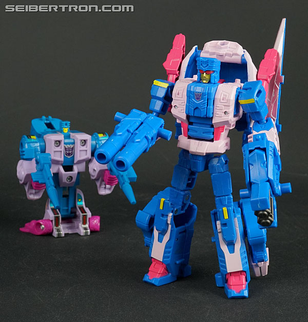 Transformers Generations Selects Skalor (Gulf) (Image #197 of 229)