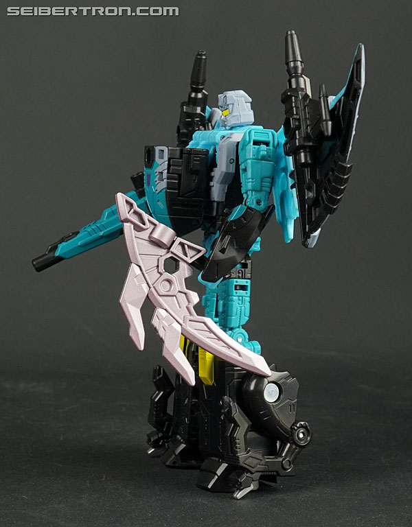Transformers Generations Selects Seawing (Kraken) (Image #138 of 216)