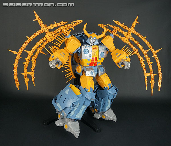 Transformers News: New Gallery: Transformers War for Cybertron Trilogy UNICRON (Part 2: Robot Mode)