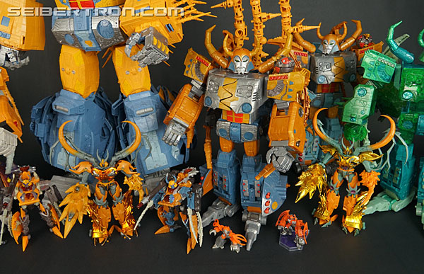 Transformers War for Cybertron: Trilogy Unicron (Image #574 of 650)