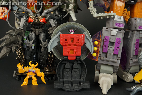 Transformers War for Cybertron: Trilogy Unicron (Image #584 of 650)