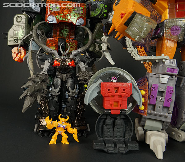 Transformers War for Cybertron: Trilogy Unicron (Image #586 of 650)