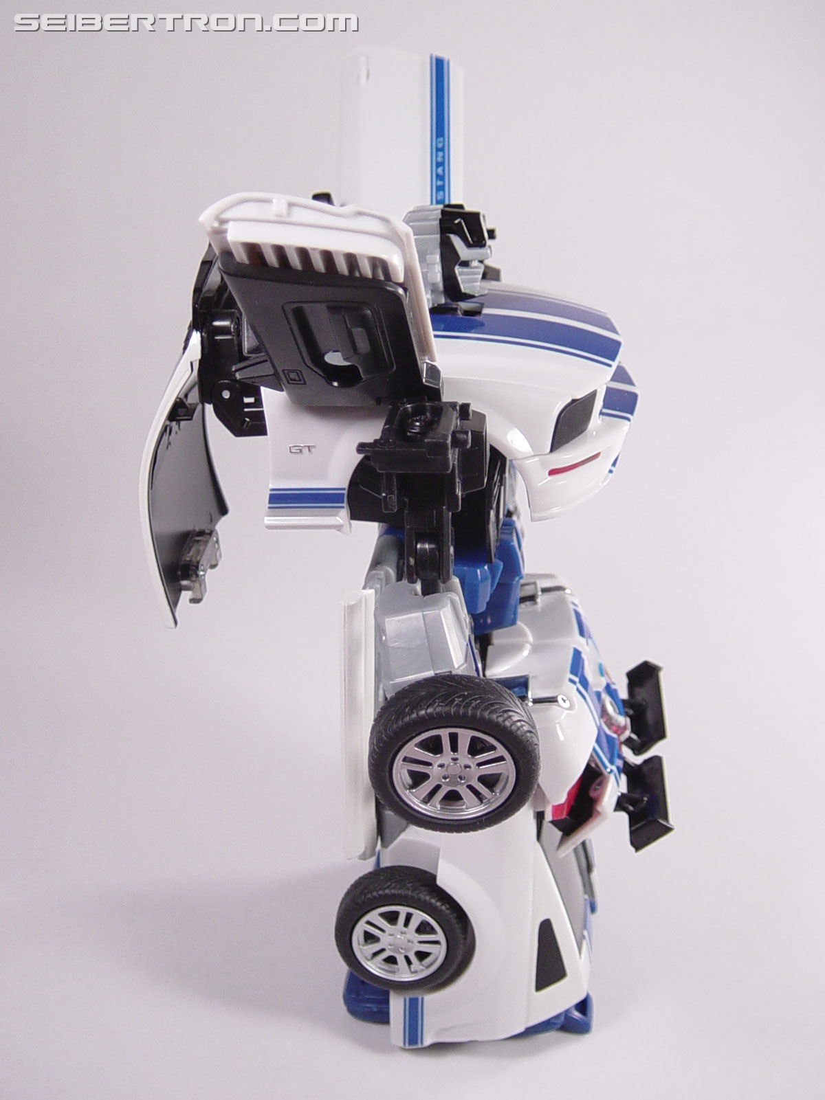Transformers Alternators Wheeljack (Image #62 of 106)
