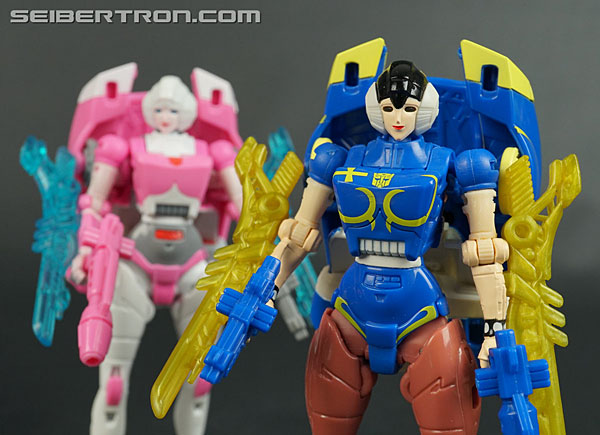 Street Fighter X Transformers Arcee [Chun-Li] (Image #129 of 140)