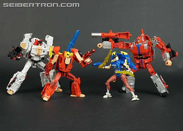 Transformers News: New Galleries: Transformers X Street Fighter Ryu, Vega, Ken and Chun-Li