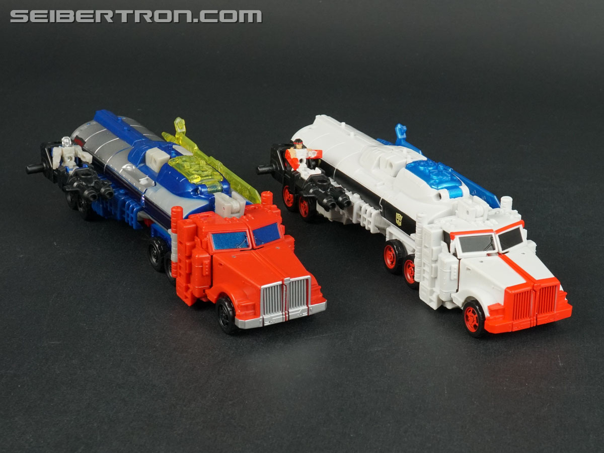 Street Fighter X Transformers Convoy [Ryu] (Optimus Prime [Ryu]) (Image #45 of 158)