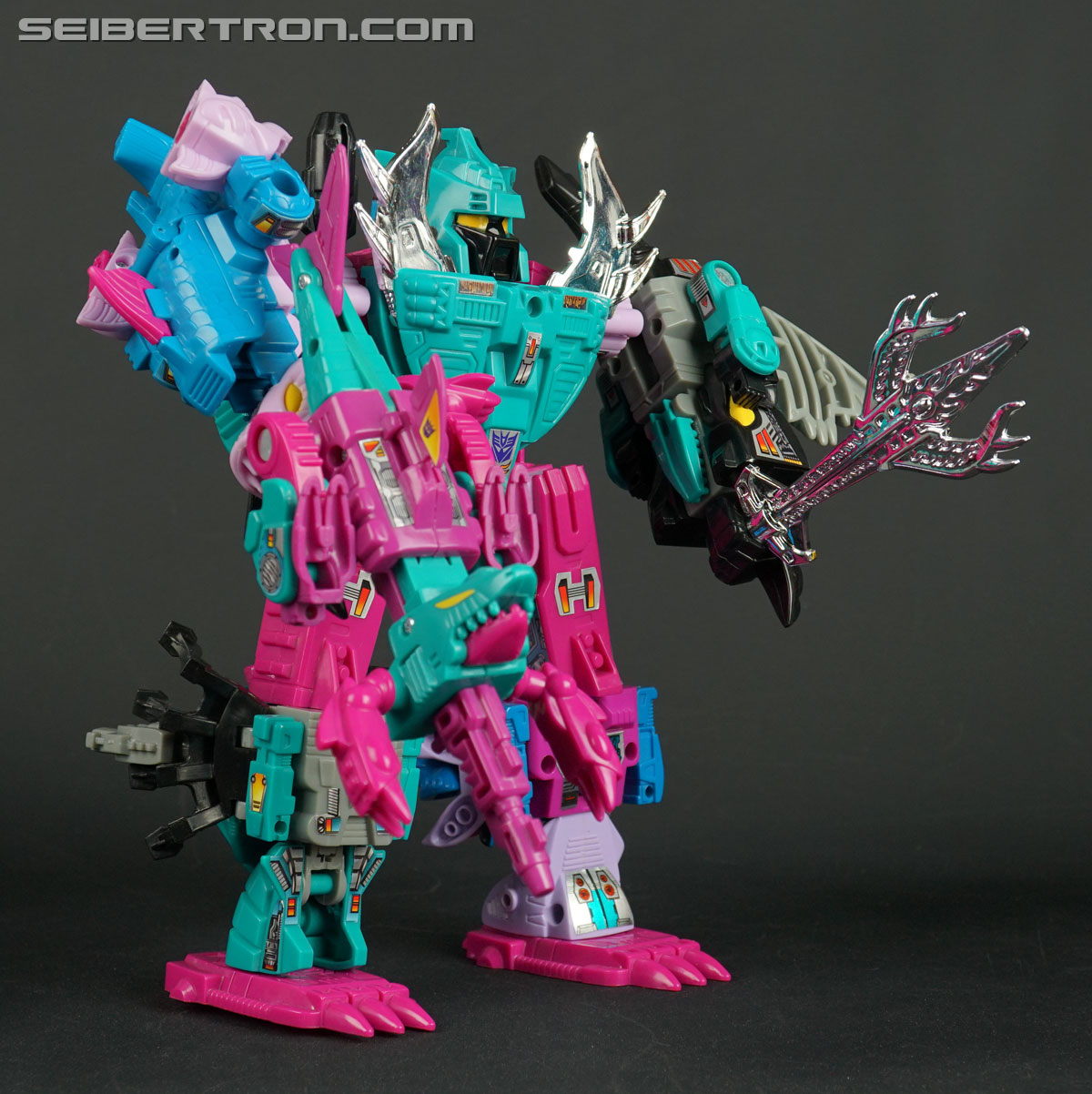 Transformers G1 Commemorative Series Piranacon (Reissue) (Image #41 of 108)