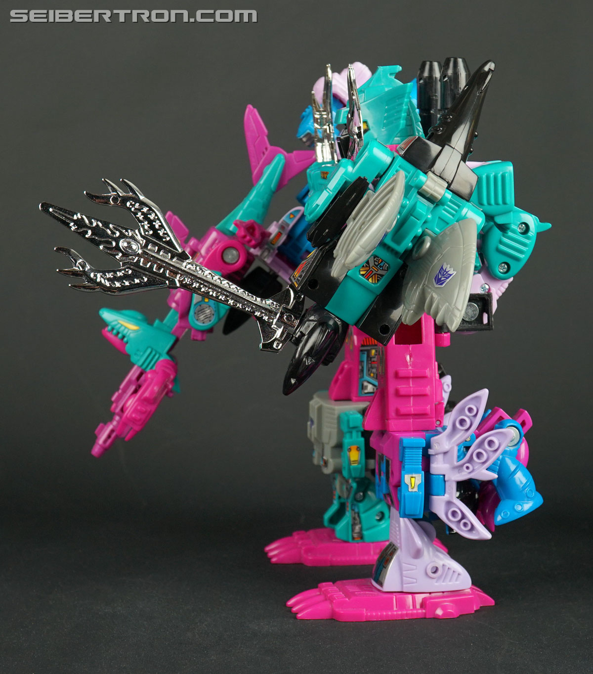 Transformers G1 Commemorative Series Piranacon (Reissue) (Image #49 of 108)