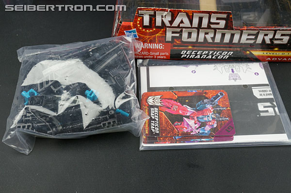 Transformers G1 Commemorative Series Piranacon (Reissue) (Image #19 of 108)