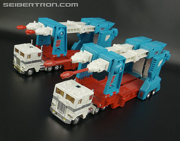 Transformers G1 Commemorative Series Ultra Magnus (Reissue) (Image #55 of 178)