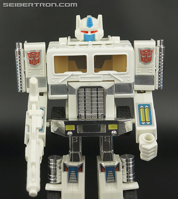 Transformers G1 Commemorative Series Ultra Magnus (Reissue) (Image #83 of 178)