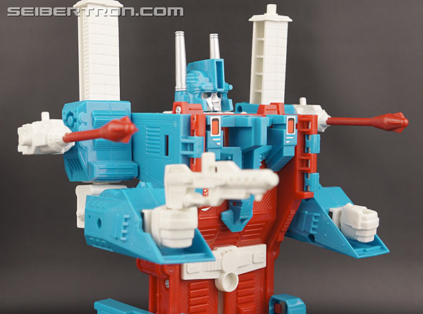 Transformers G1 Commemorative Series Ultra Magnus (Reissue) (Image #138 of 178)