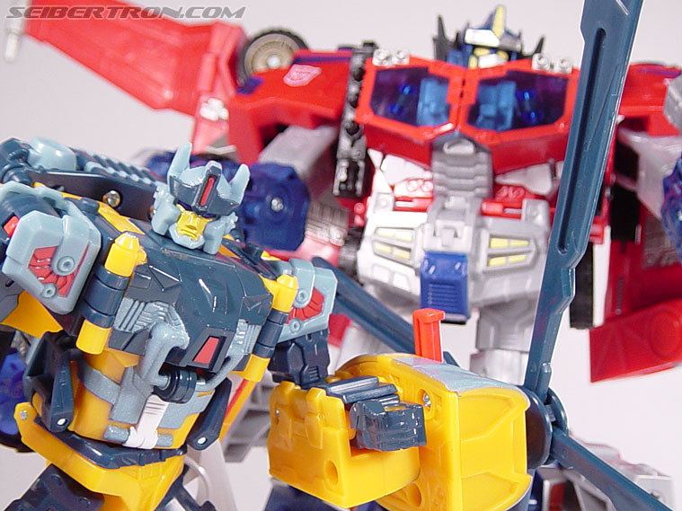 Transformers Cybertron Evac (Live Convoy) (Image #100 of 136)