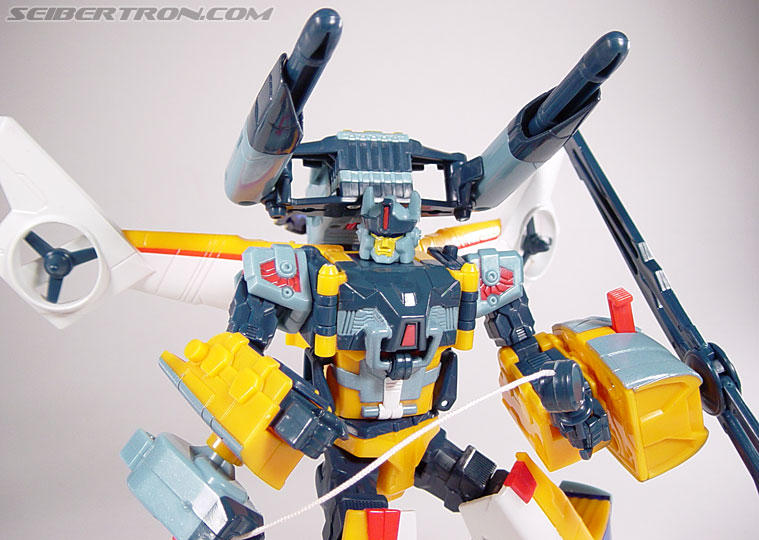 Transformers Cybertron Evac (Live Convoy) (Image #125 of 136)