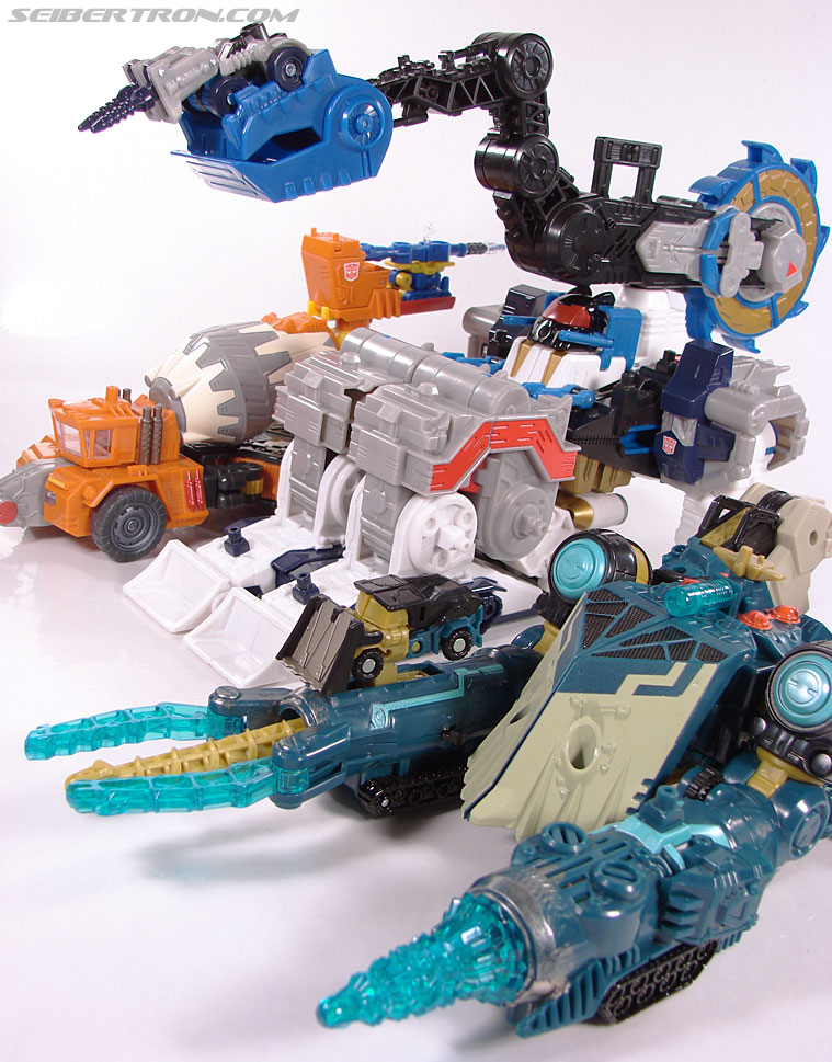 Transformers Cybertron Metroplex (Megalo Convoy) (Image #55 of 192)