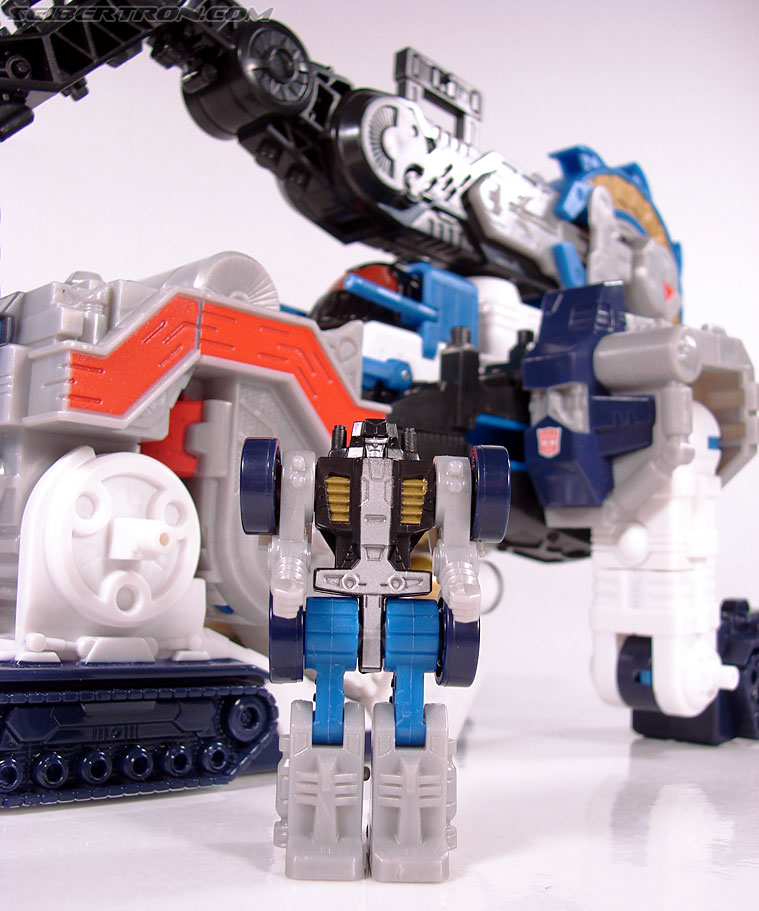 Transformers Cybertron Metroplex (Megalo Convoy) (Image #70 of 192)