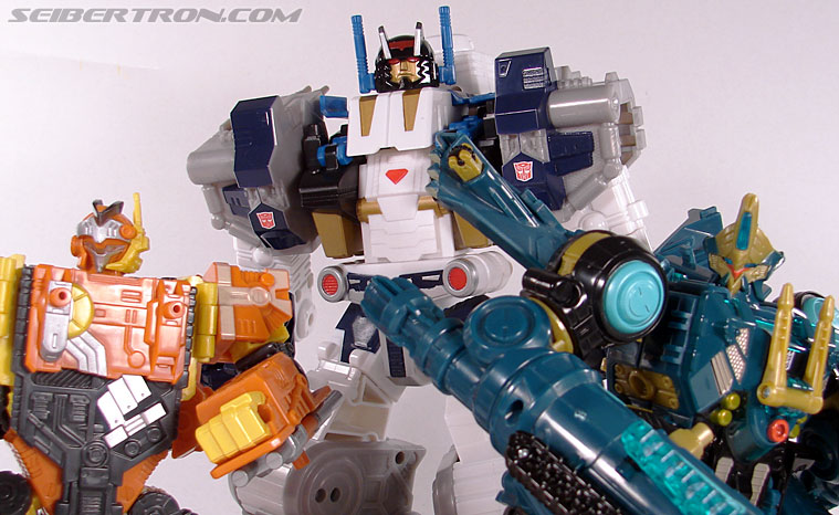 Transformers Cybertron Metroplex (Megalo Convoy) (Image #96 of 192)