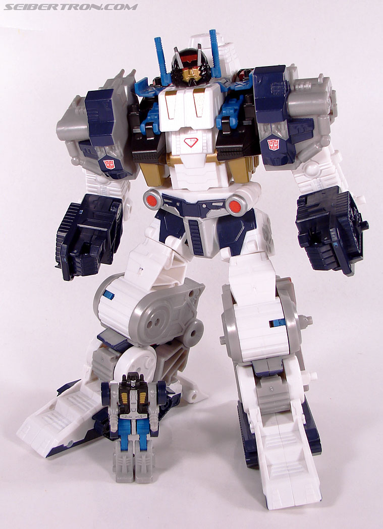 Transformers Cybertron Metroplex (Megalo Convoy) (Image #97 of 192)