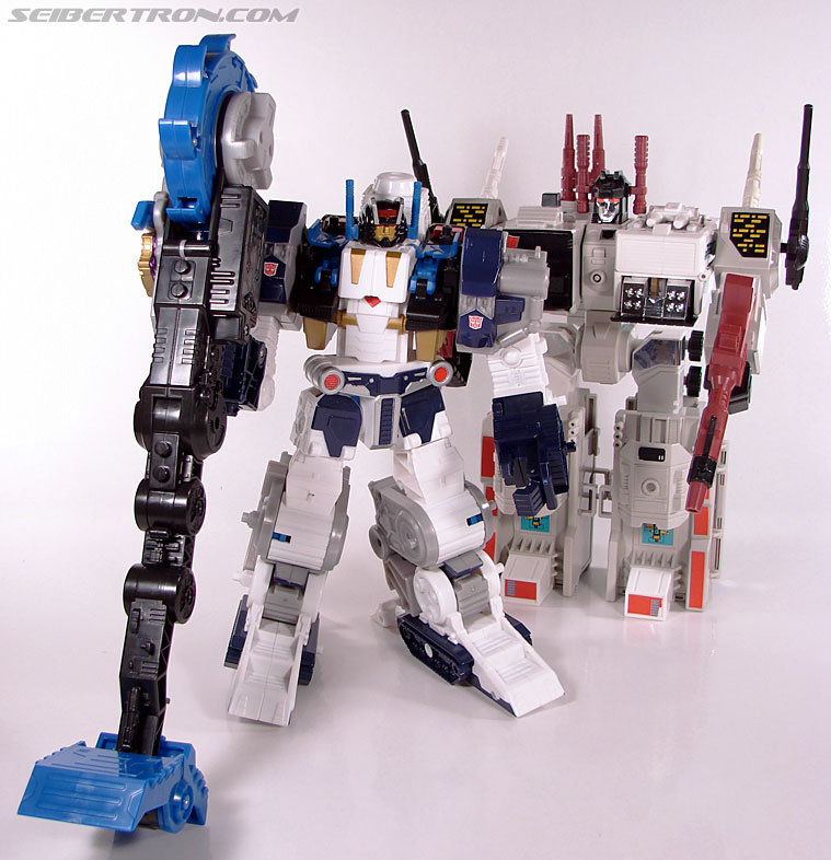 Transformers Cybertron Metroplex (Megalo Convoy) (Image #105 of 192)