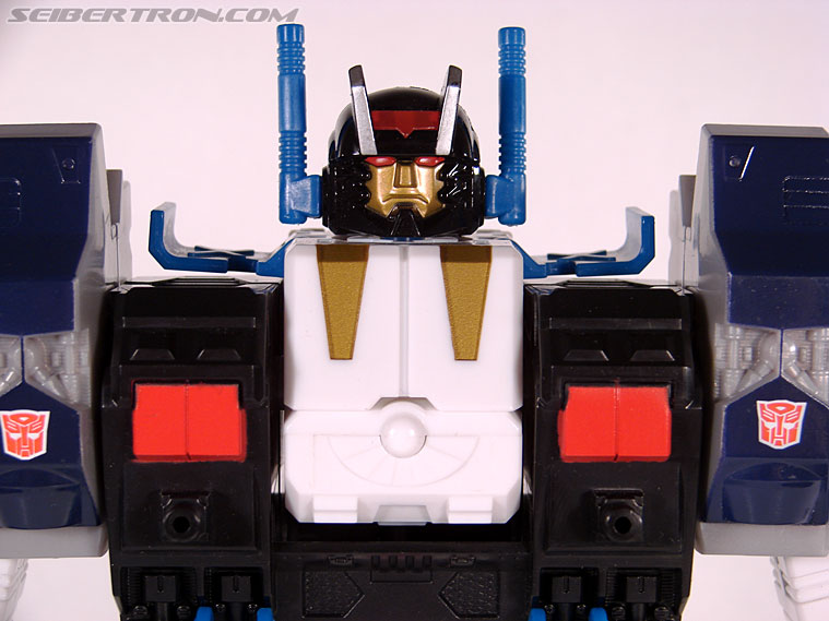 Transformers Cybertron Metroplex (Megalo Convoy) (Image #122 of 192)