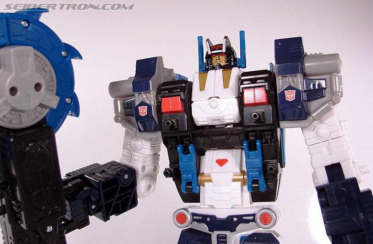 Transformers Cybertron Metroplex (Megalo Convoy) (Image #133 of 192)