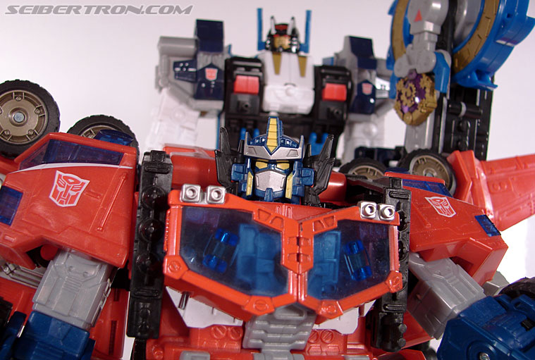 Transformers Cybertron Metroplex (Megalo Convoy) (Image #176 of 192)
