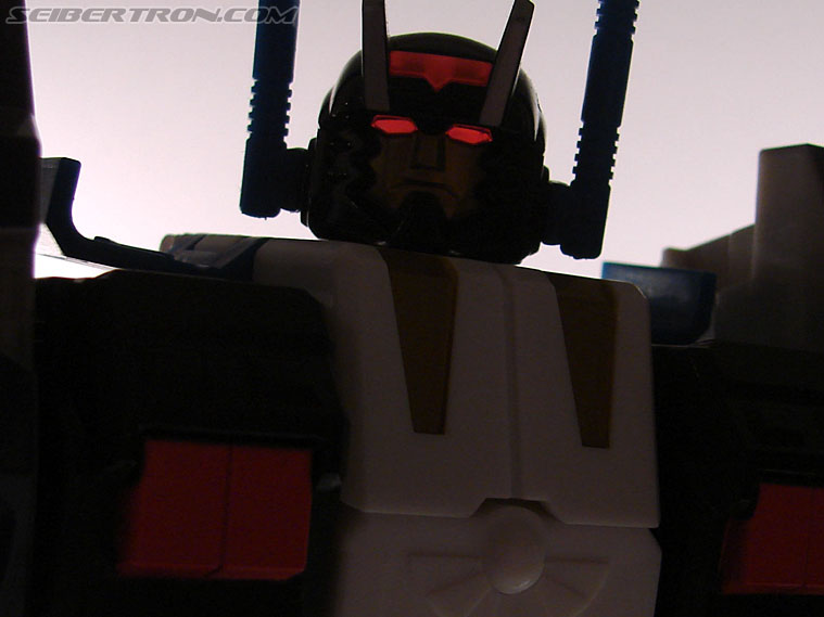 Transformers Cybertron Metroplex (Megalo Convoy) (Image #186 of 192)