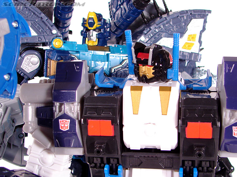 Transformers Cybertron Metroplex (Megalo Convoy) (Image #189 of 192)