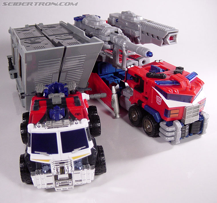 Transformers Cybertron Optimus Prime (Galaxy Convoy) (Image #103 of 276)