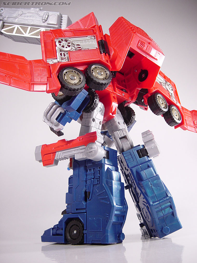 Transformers Cybertron Optimus Prime (Galaxy Convoy) (Image #192 of 276)