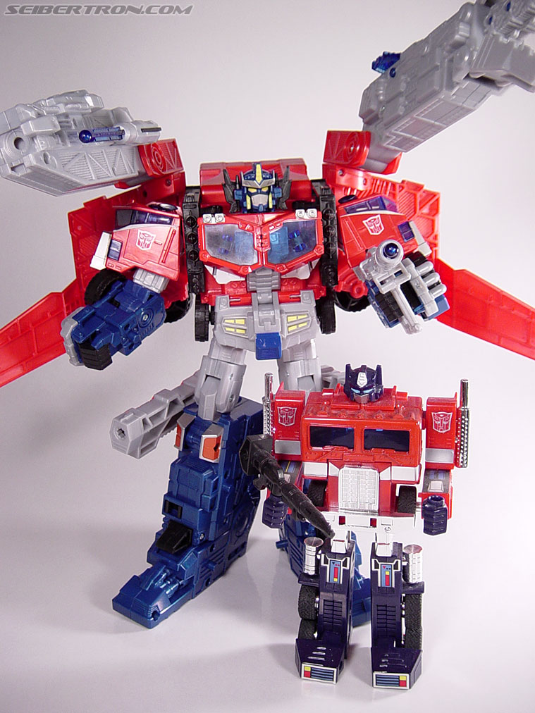 Transformers Cybertron Optimus Prime (Galaxy Convoy) (Image #259 of 276)