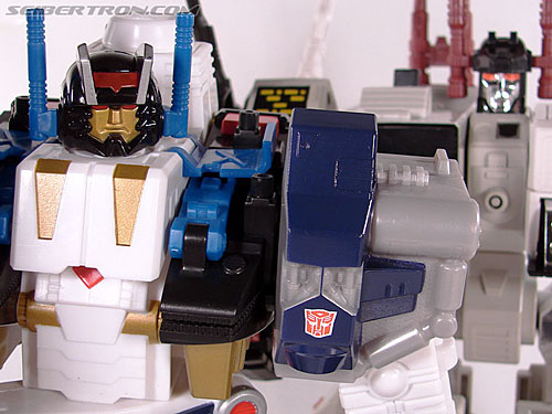 Transformers Cybertron Metroplex (Megalo Convoy) (Image #110 of 192)