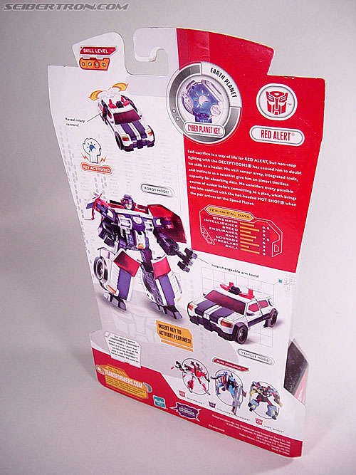 Transformers Cybertron Red Alert (First Aid) (Image #6 of 106)