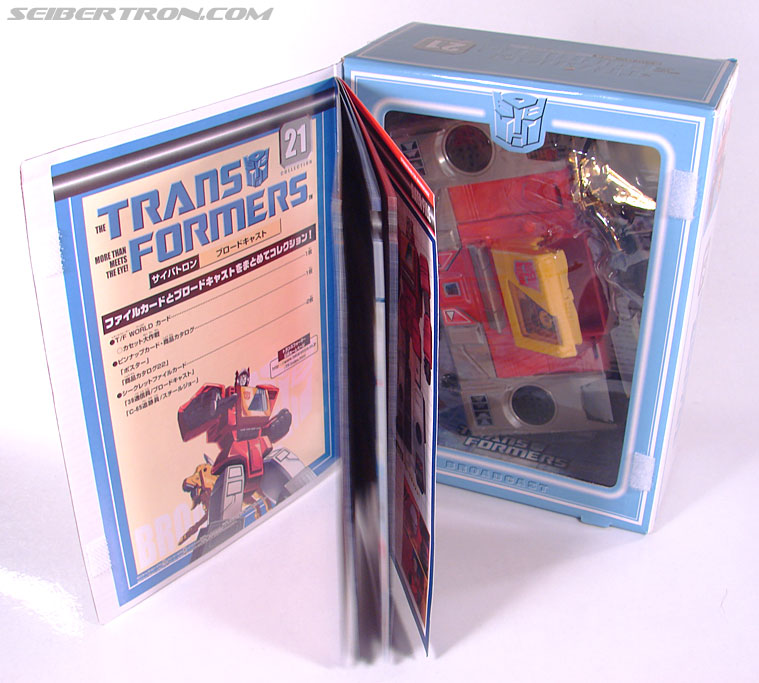 Transformers Collection Blaster (Broadcast)  (Reissue) (Image #16 of 137)