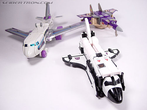 Transformers Collection Astrotrain (Reissue) (Image #18 of 58)