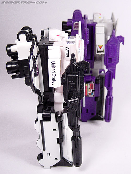 Transformers Collection Astrotrain (Reissue) (Image #34 of 58)