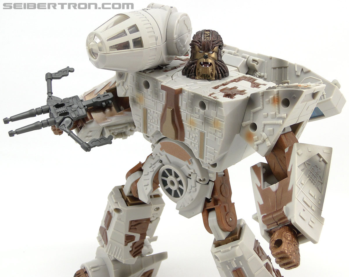 Star Wars Transformers Chewbacca (Millenium Falcon) (Image #95 of 126)
