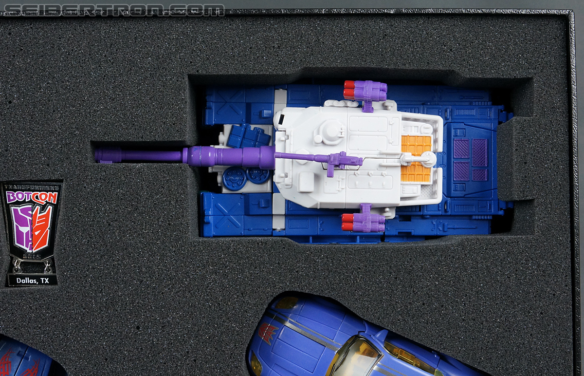 Transformers Convention &amp; Club Exclusives Gigatron (Overlord) (Image #21 of 188)